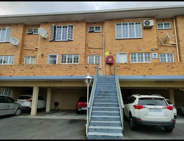 3 BEDROOM TOWNHOUSE FOR SALE IN ESCOMBE